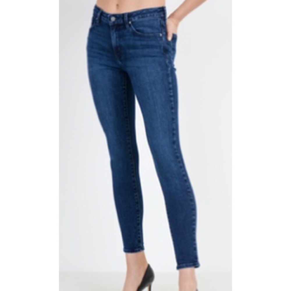 ~🤩HOST PICK🥳~Just Black Stretchy Skinny Jean